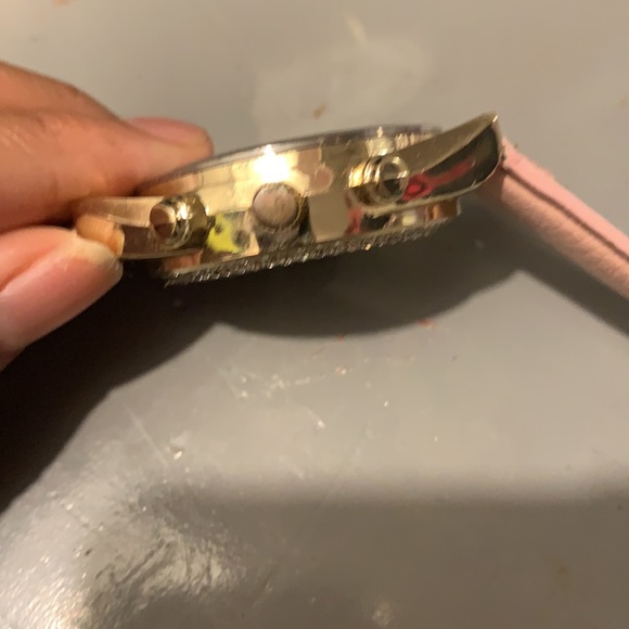 watch - Picture 4 of 4